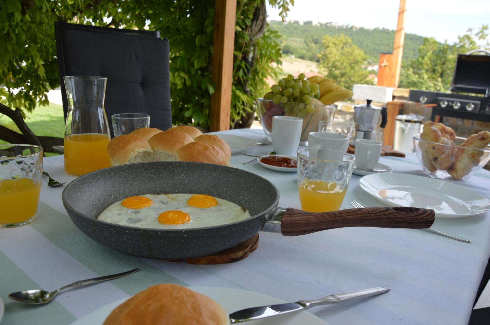 Casa Miranda - Family Comfort In A Quiet Area, Near The Sea, With Bbq And Free Parking Zgornje Skofije Екстериор снимка